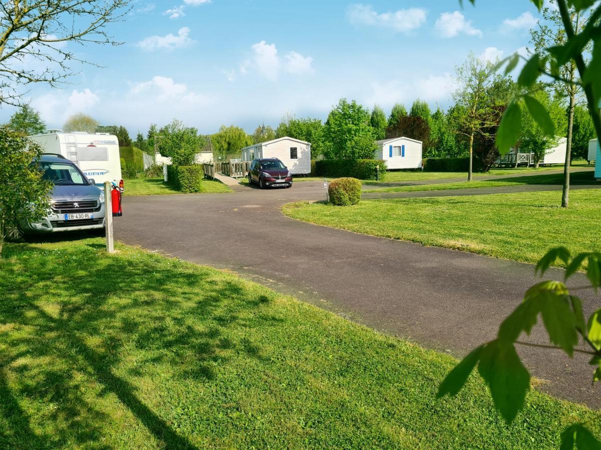 Resort&Camping - Val de Braye Bessé-sur-Braye Exterior foto